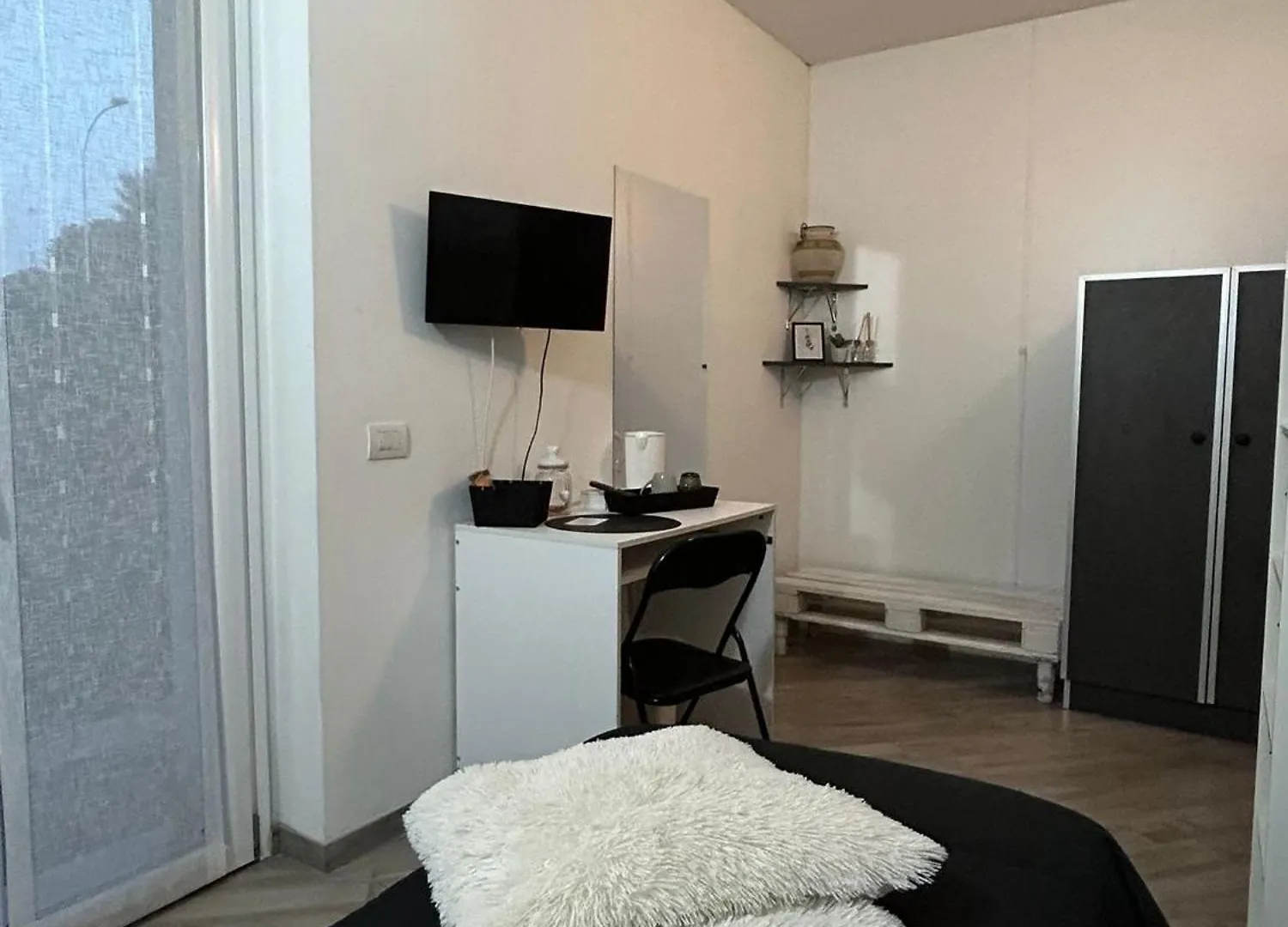 Beb Casa Di Lia Bed & Breakfast Carugo Italy