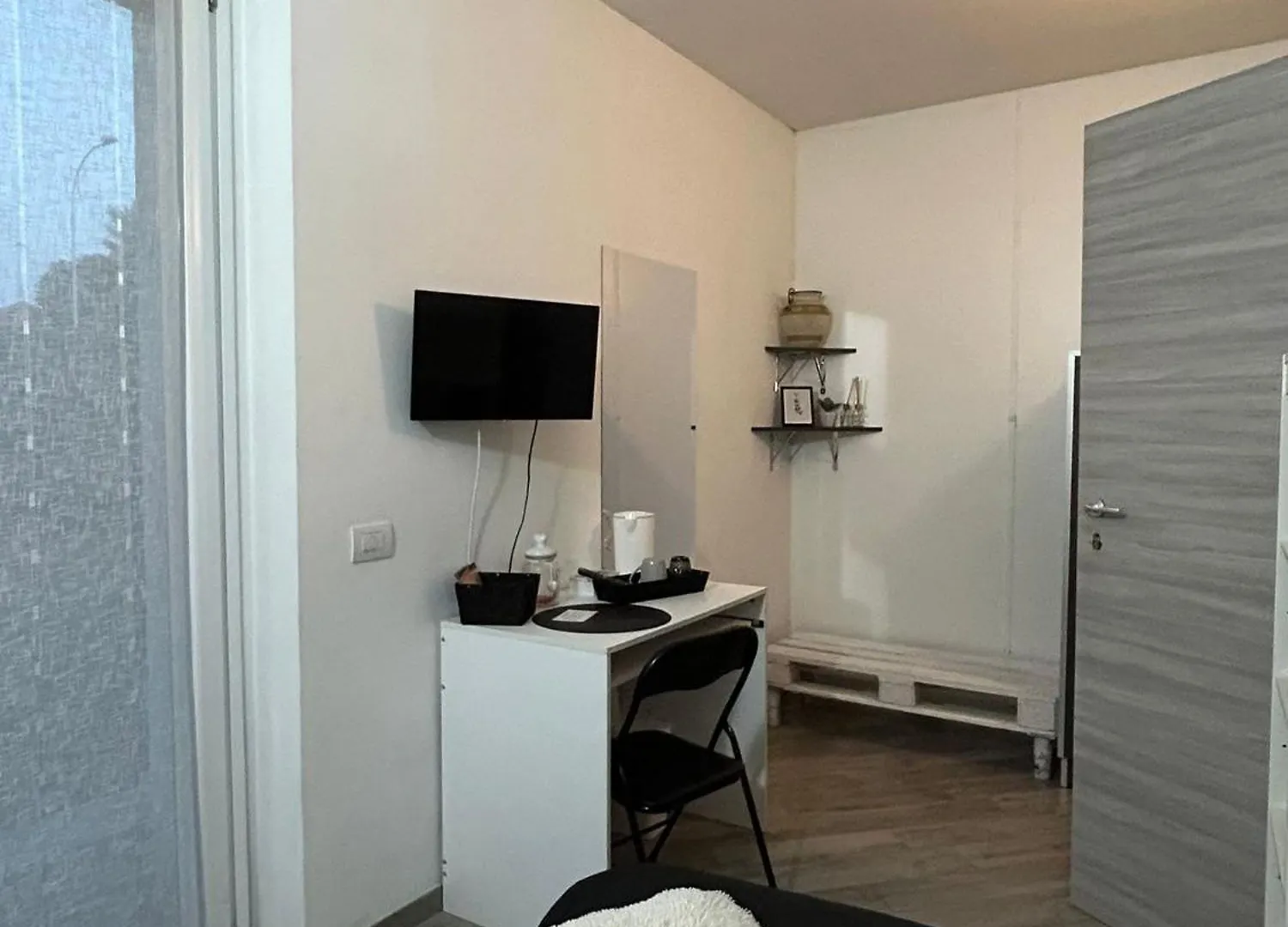 Beb Casa Di Lia Bed and Breakfast Carugo 0*,  Italië