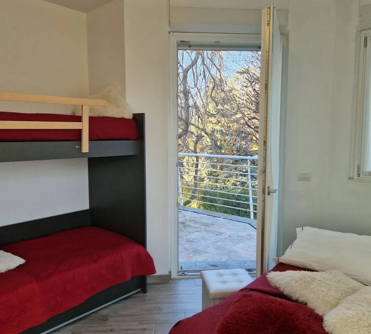 Bed & Breakfast Beb Casa Di Lia Bed and Breakfast Carugo